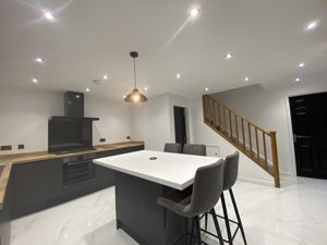 KITCHEN 2- click for photo gallery